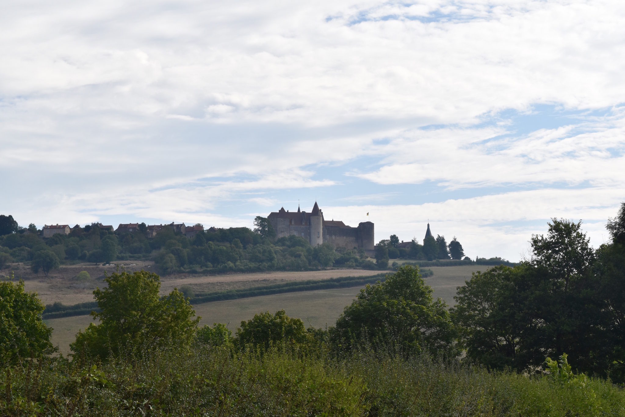 a-lovely-planet-chateauneuf-en-auxois